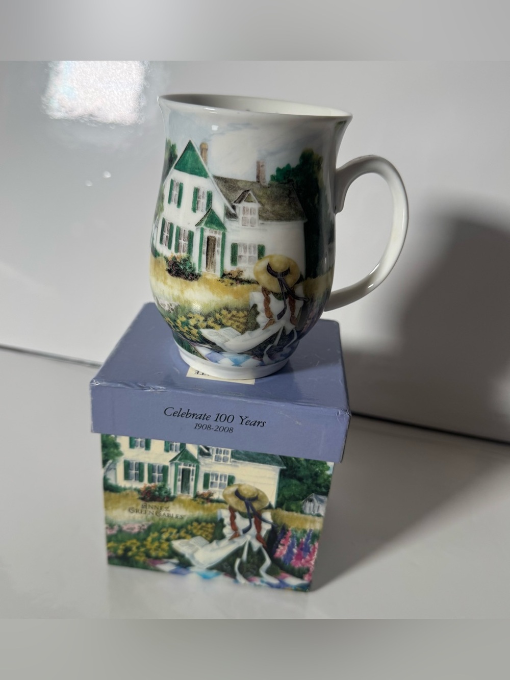 Porcelain Cottage Scene Mug in White and Green